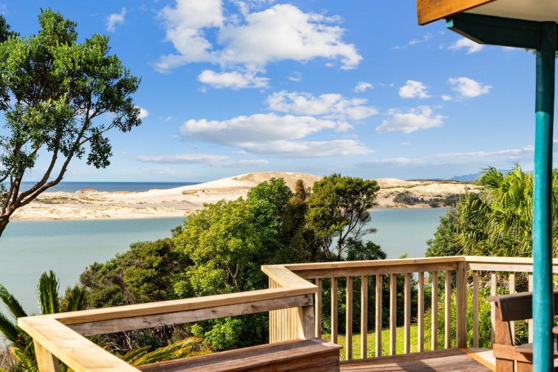 11 Cheviot Street, Mangawhai Heads, Mangawhai - Carousel 1
