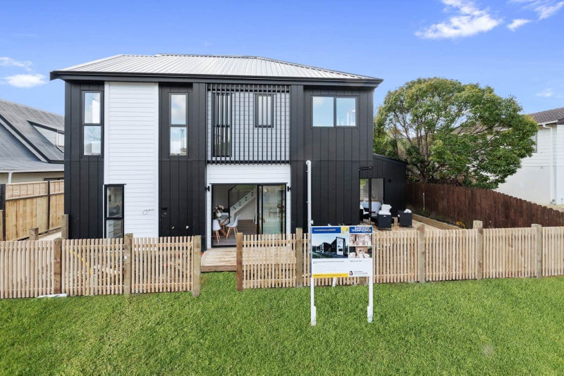 9A Marendellas Drive, Bucklands Beach, Auckland - Carousel 1