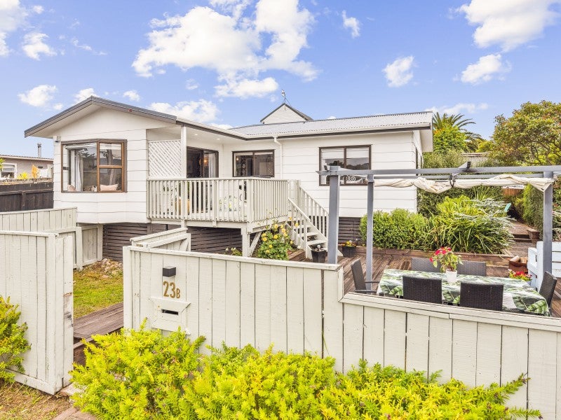 23B Francis RD, Paraparaumu Beach, Paraparaumu - Carousel 1