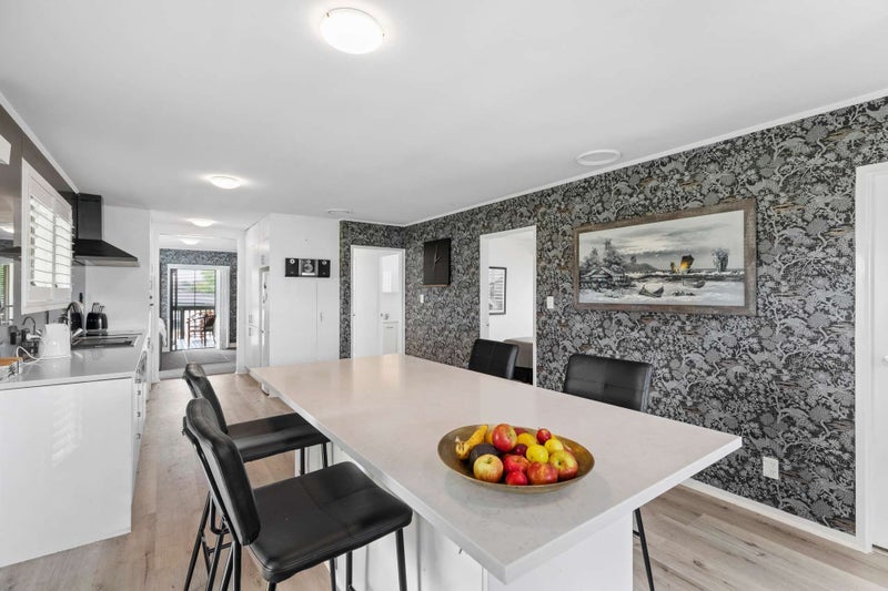 41 Riverside Drive, Waiuku, Waiuku - Carousel 2