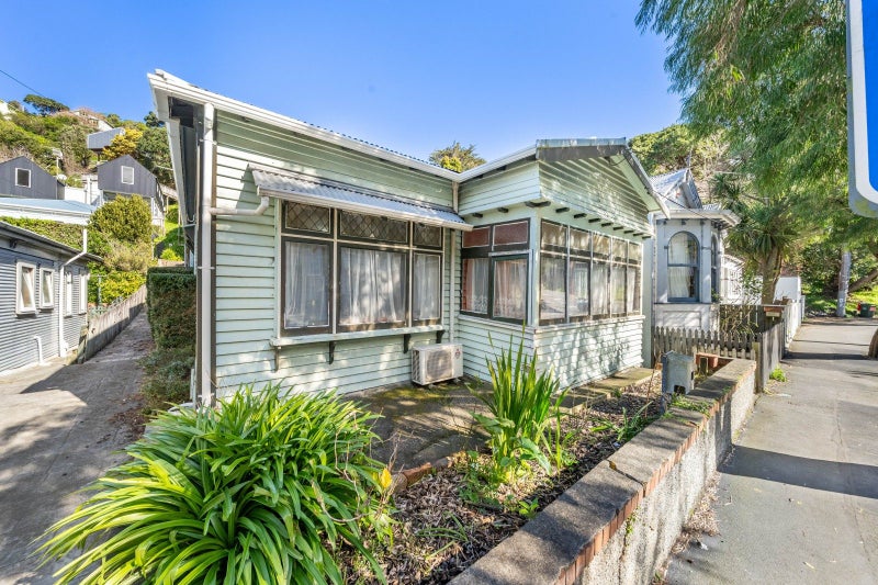 177 Aro Street, Aro Valley, Wellington - Carousel 1