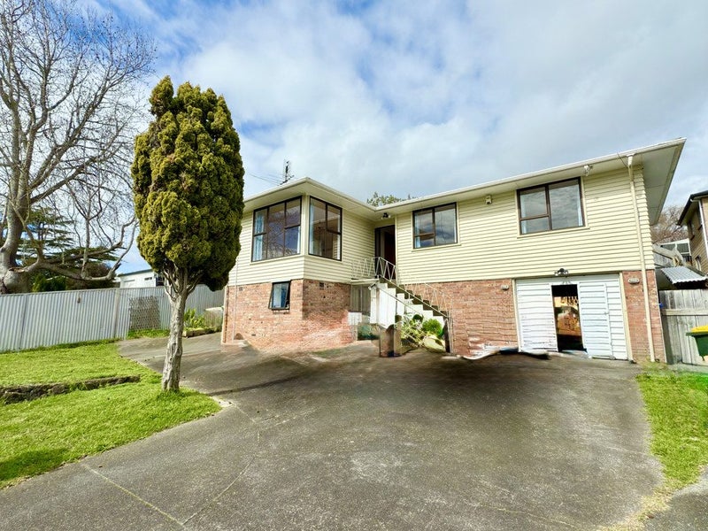 9 Ennis Avenue, Pakuranga Heights, Auckland - Carousel 1