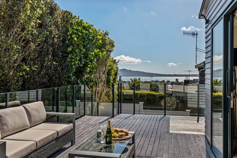 60 Kurahaupo Street, Orakei, Auckland - Carousel 11