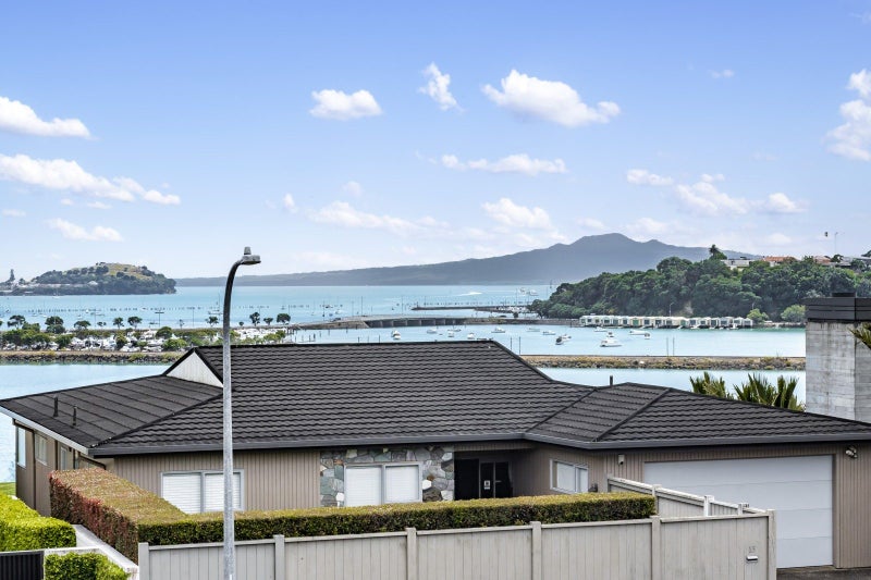 14A Burwood Crescent, Remuera, Auckland - Carousel 2