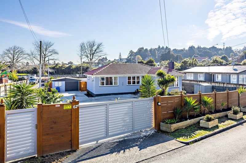 62 Orams Road, Hillpark, Auckland - Carousel 1