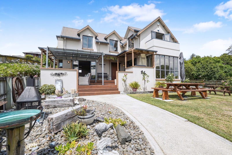 23 Aloma Way, Glenview, Hamilton - Carousel 1