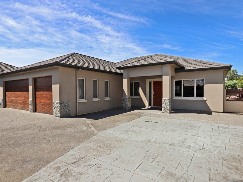 8 Syrah Place, Greenmeadows, Napier - Carousel 1