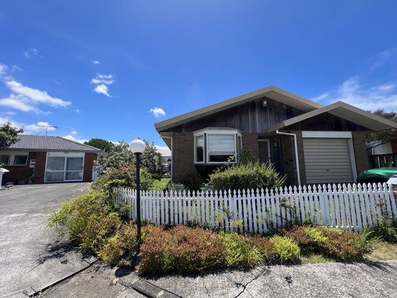 12/171 Pigeon Mountain Road, Half Moon Bay, Auckland - Carousel 1