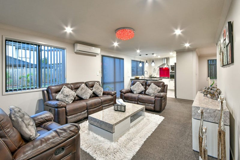 608B Massey Road, Mangere, Auckland - Carousel 2