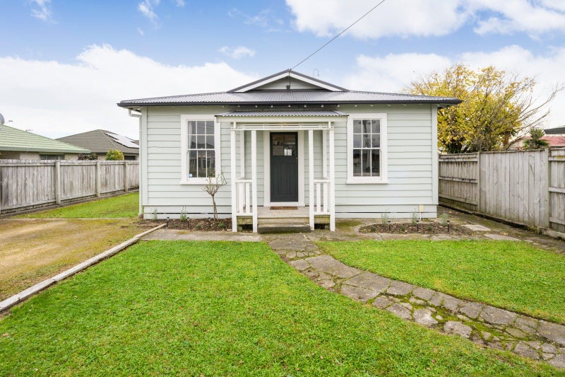 2 Fairs Road, Milson, Palmerston North - Carousel 1