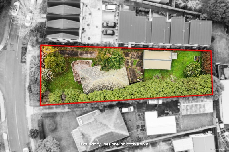 37 Kervil Avenue, Te Atatu Peninsula, Auckland - Carousel 2