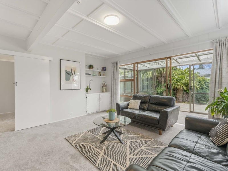 17 Tawa Street, Hilltop, Taupō - Carousel 2