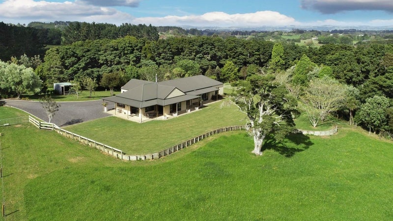 94 Camwell Park, Kaiapoi - Carousel 1