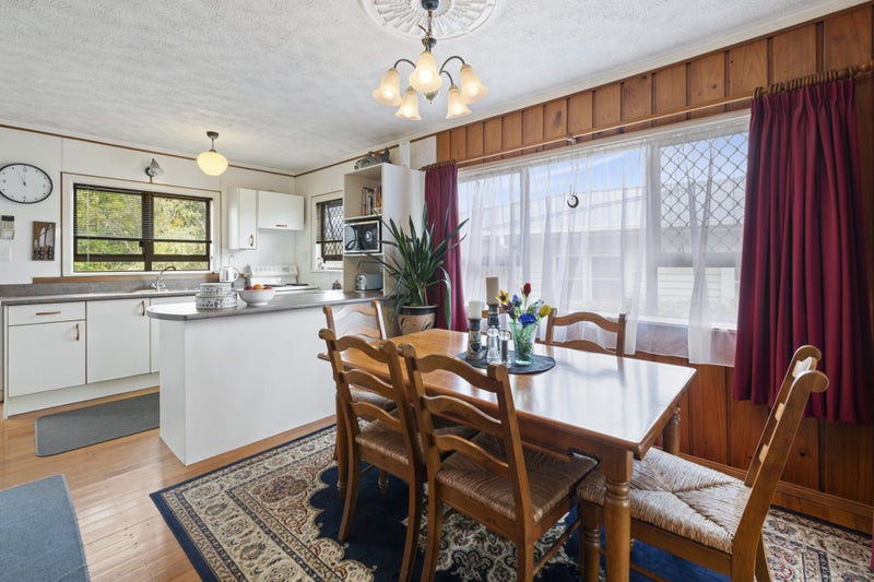 22 Wellesley Road, Mangere Bridge, Auckland - Carousel 2