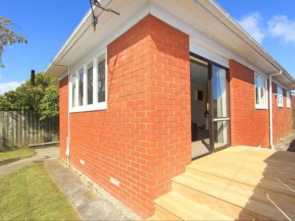 9 RAYMOND terrace, EPUNI, LOWER HUTT - Carousel 12