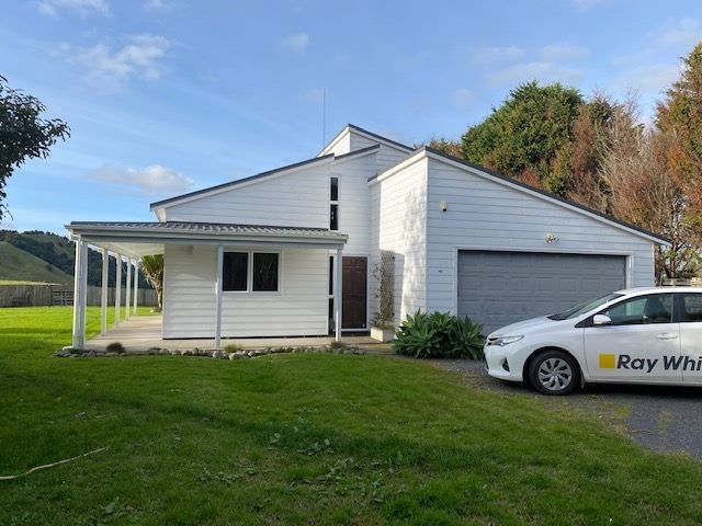 24 State Highway 1, Kaikohe - Carousel 1