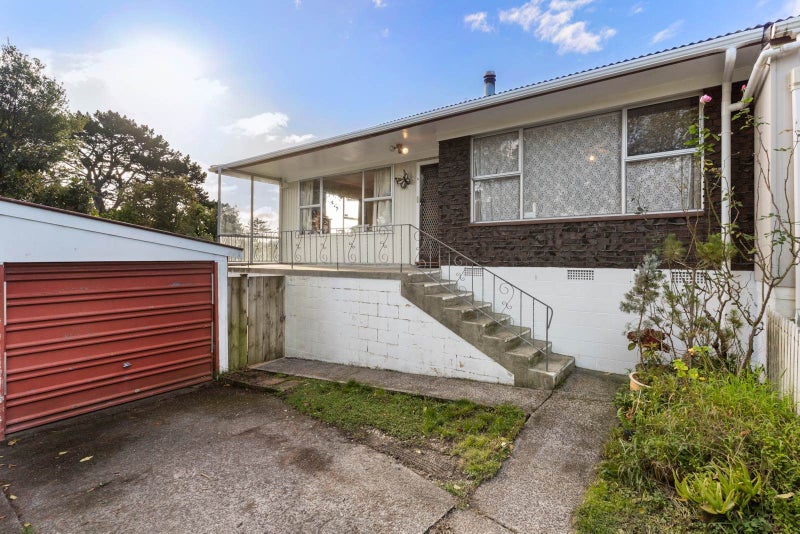 4/59 Newington Road, Henderson, Auckland - Carousel 1