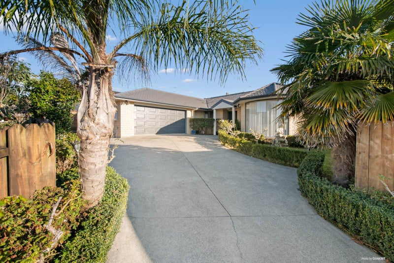 10 Annamoe Place, East Tamaki, Auckland - Carousel 1