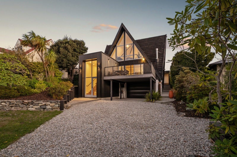 696 Peninsula Road, Kelvin Heights, Queenstown - Carousel 2