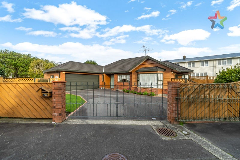 1/25 Mills Street, Boulcott, Lower Hutt - Carousel 1
