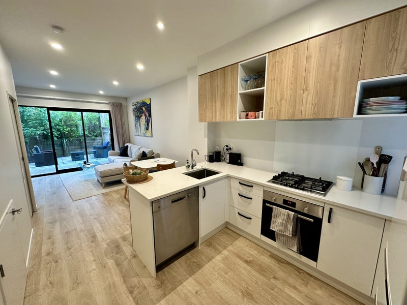 5/58 Felton Mathew Avenue, St Johns, Auckland - Carousel 1