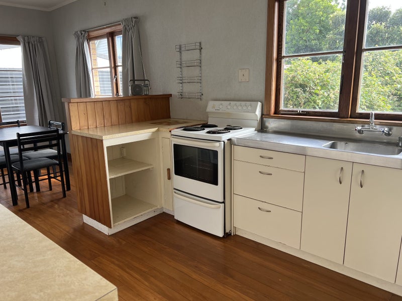 19 Brocas Avenue, Hillcrest, Hamilton - Carousel 2