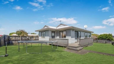 1/15 Barneys Farm Road, Clendon Park, Auckland - Carousel 1