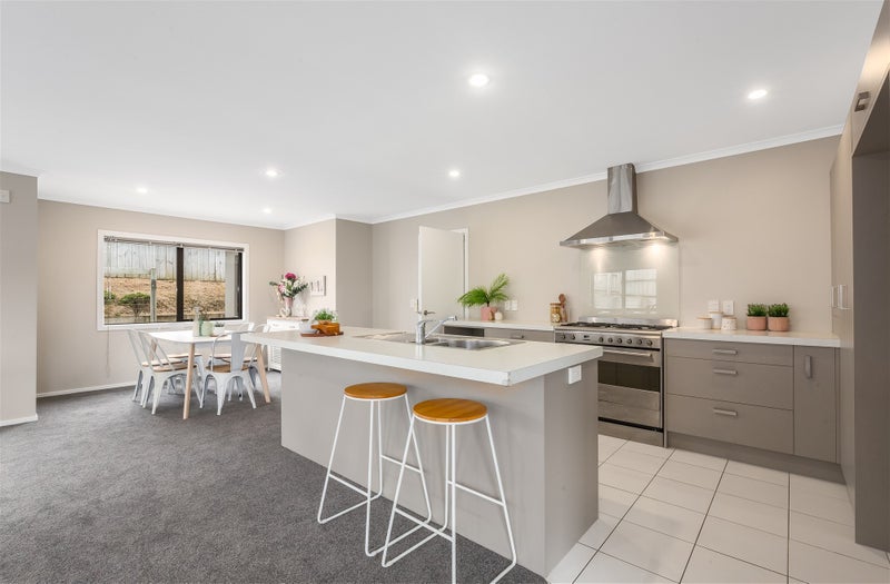 3 Nelson Avenue, Aotea, Porirua - Carousel 2