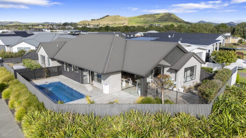 2 Pimelea Street, Papamoa Beach, Papamoa - Carousel 1