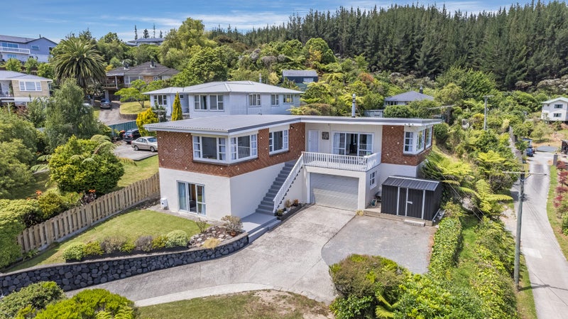 30 Norana Road, Maoribank, Upper Hutt - Carousel 1