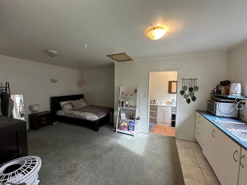 23 Rosalind Street, Deanwell, Hamilton - Carousel 2