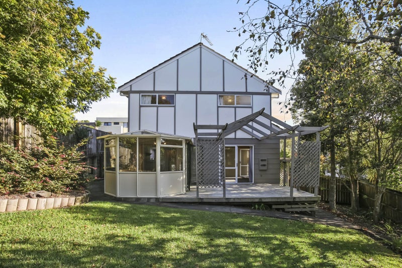 22/24 Eastglen Road, Glen Eden, Auckland - Carousel 1