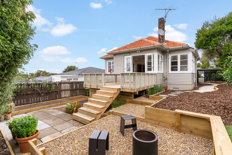 2 Haronui Road, Greenlane, Auckland - Carousel 1