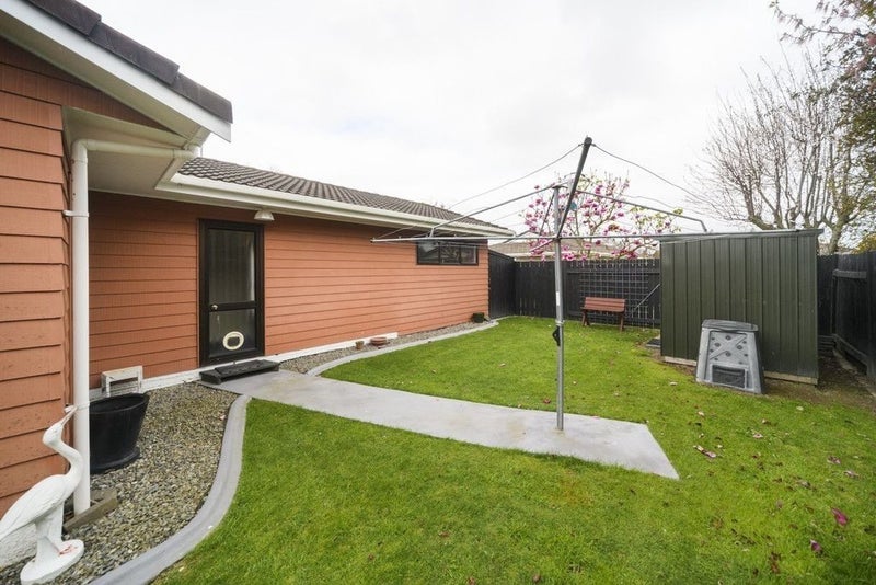 110 Amberley Avenue, Highbury, Palmerston North - Carousel 12