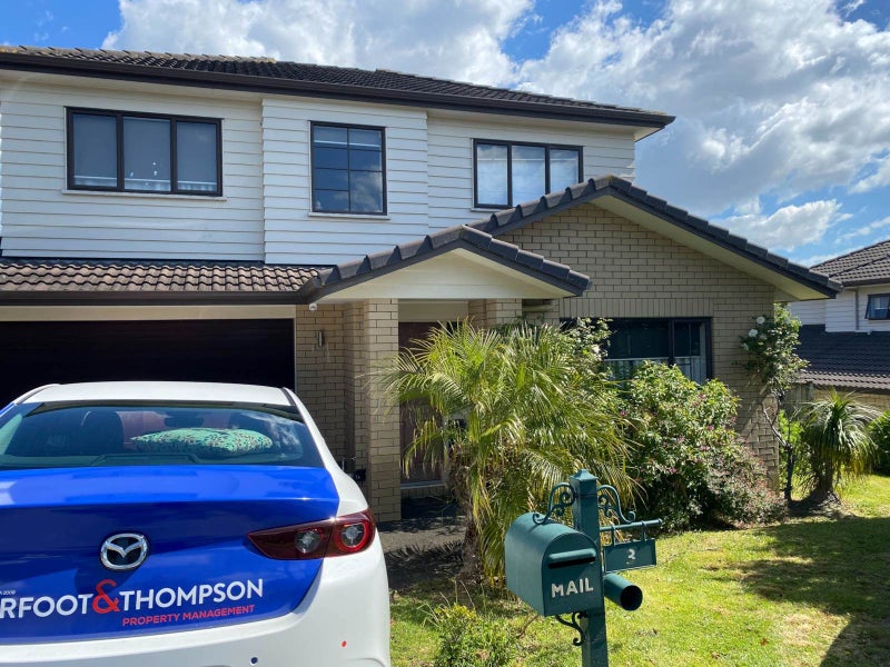 3 Terrasini Drive, Flat Bush, Auckland - Carousel 1