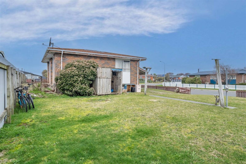 72 Kilmarnock Avenue, Strathern, Invercargill - Carousel 11