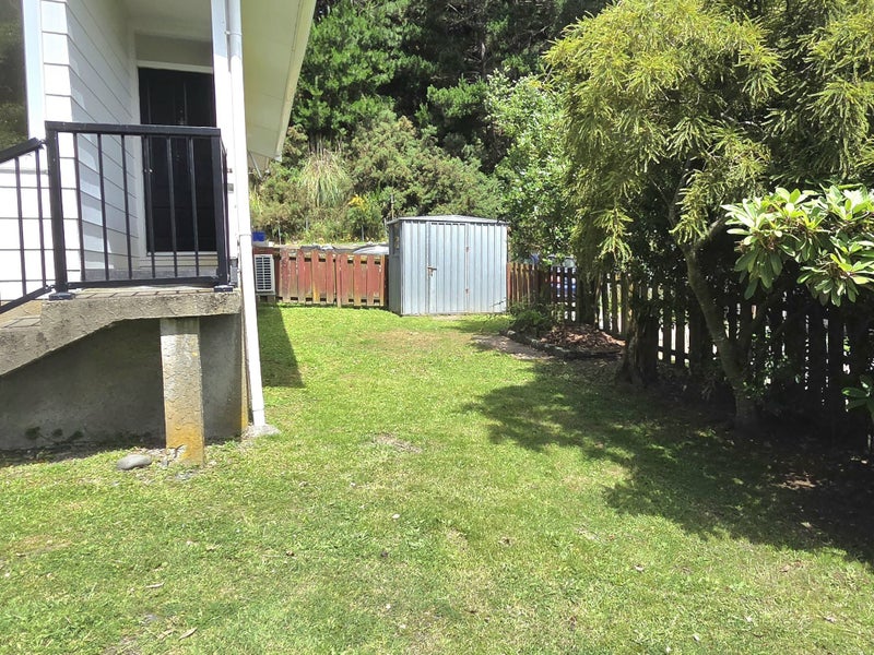 1/3 Spruce Grove, Ranui Heights, Porirua - Carousel 19