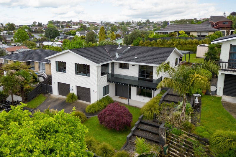 17 Maple Avenue, Dinsdale, Hamilton - Carousel 1