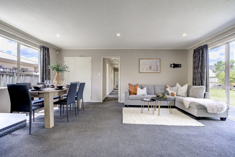 121 Endeavour Avenue, Flagstaff, Hamilton - Carousel 2