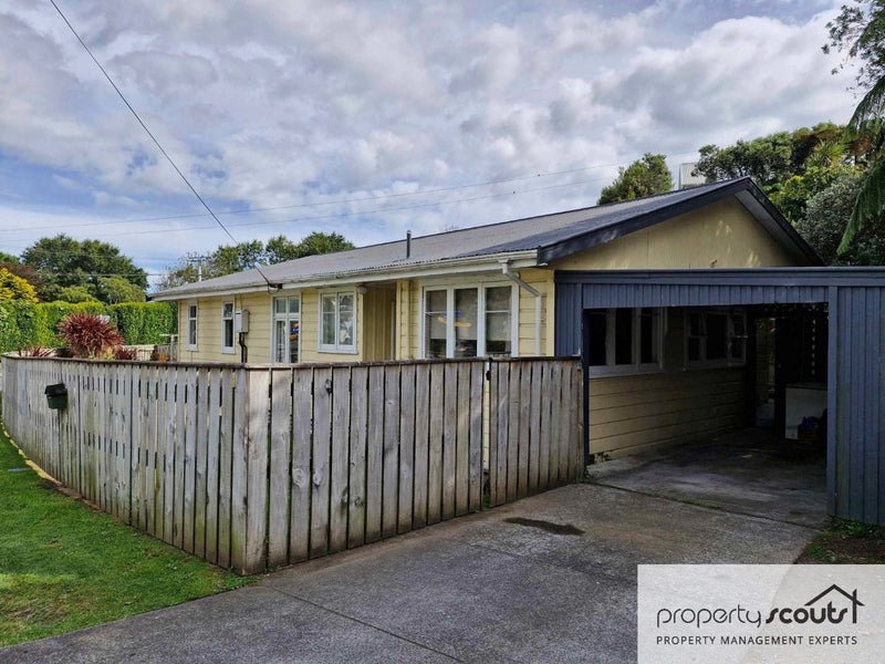 3 Upjohn Street, Brooklands, New Plymouth - Carousel 1