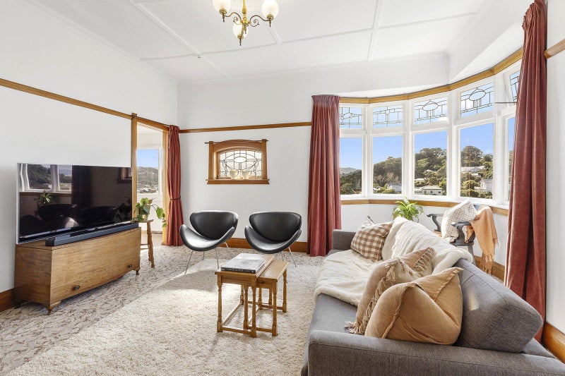 39 Sutherland Crescent, Melrose, Wellington - Carousel 2