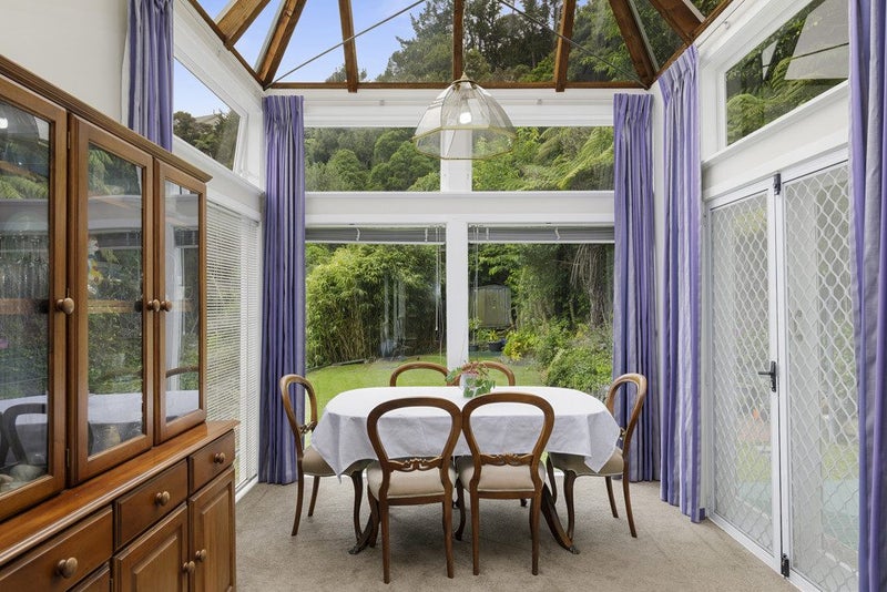 22 Woodvale Grove, Fairfield, Lower Hutt - Carousel 2