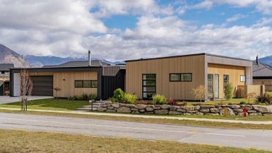 8 Pounamu Avenue, Albert Town, Wanaka - Carousel 1