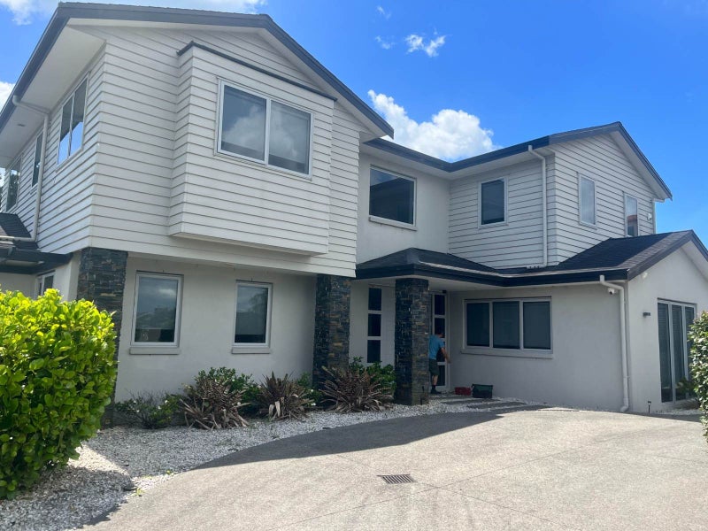 929 Redoubt Road, Flat Bush, Auckland - Carousel 1