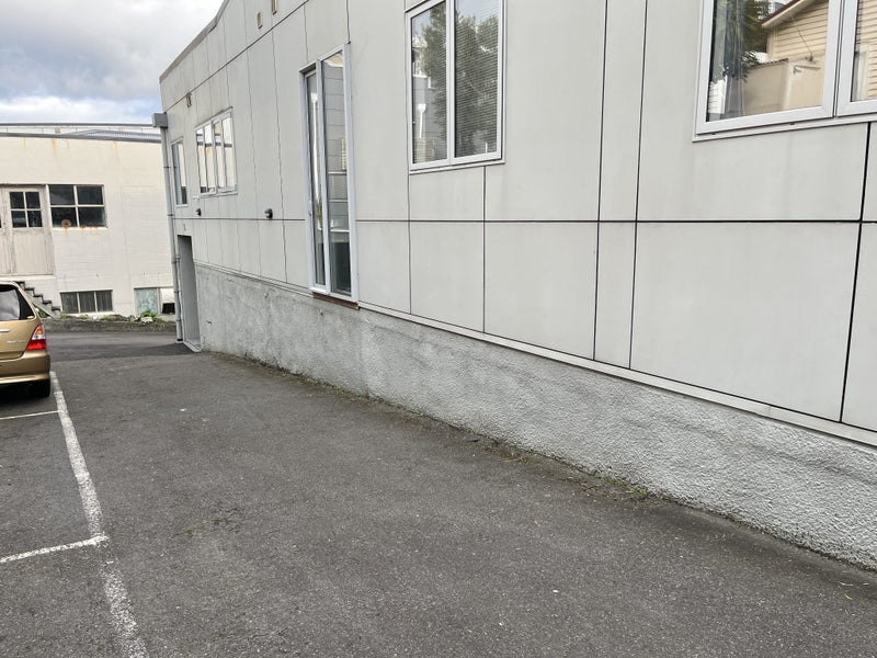 4/25 Home Street, Mount Victoria, Wellington - Carousel 23