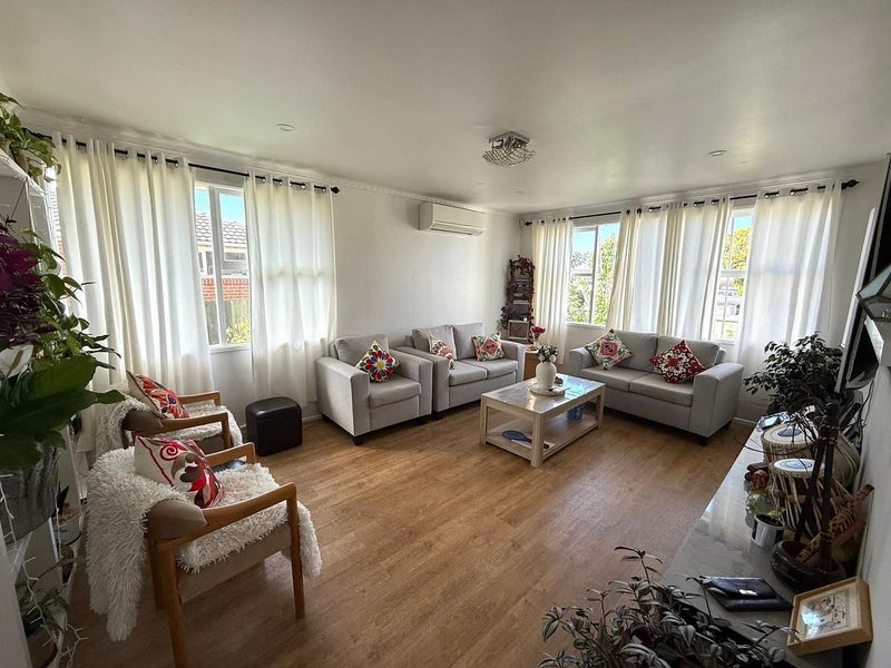 11 Harania Avenue, Favona, Auckland - Carousel 2