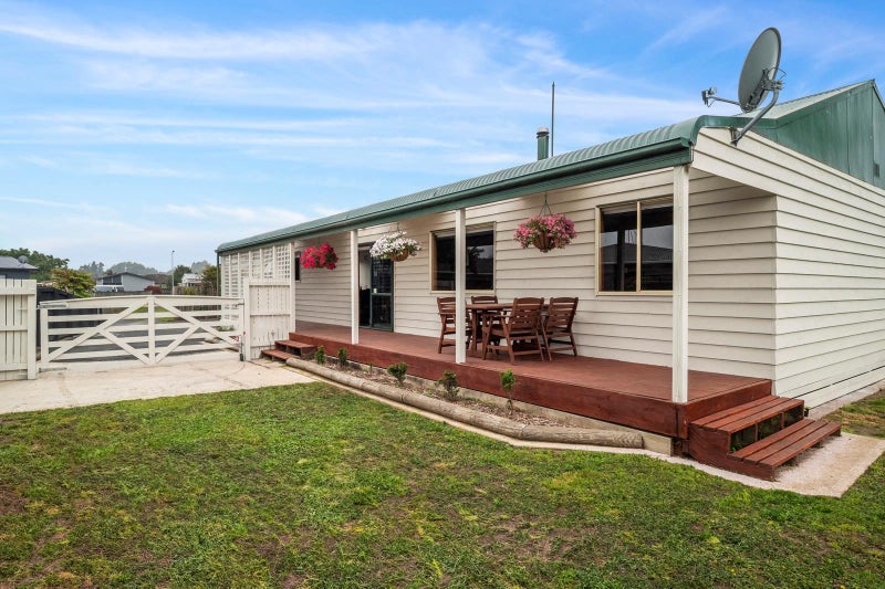 8 Ariki Street, Ngongotaha, Rotorua - Carousel 1