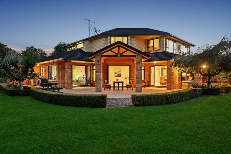 12 Brighton Grove, Newstead, Hamilton - Carousel 2