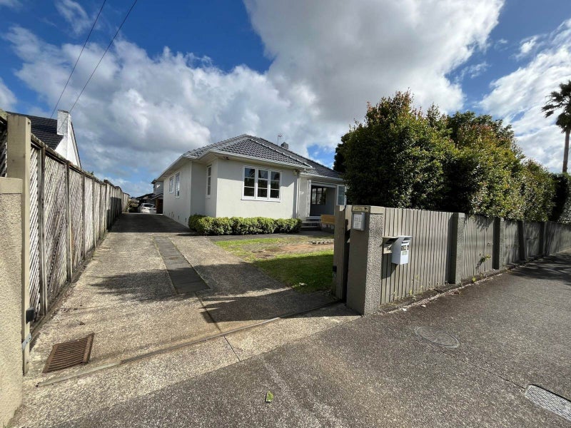 136A Landscape Road, Mount Eden, Auckland - Carousel 1