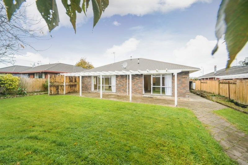 4 Royal Oak Drive, Kelvin Grove, Palmerston North - Carousel 26